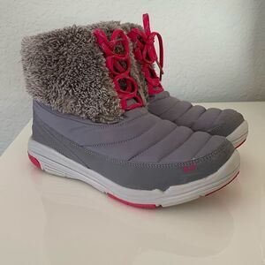 Ryka Gray Faux Fur Ankle Boots Lace Up Lightweight Women’s Size 8